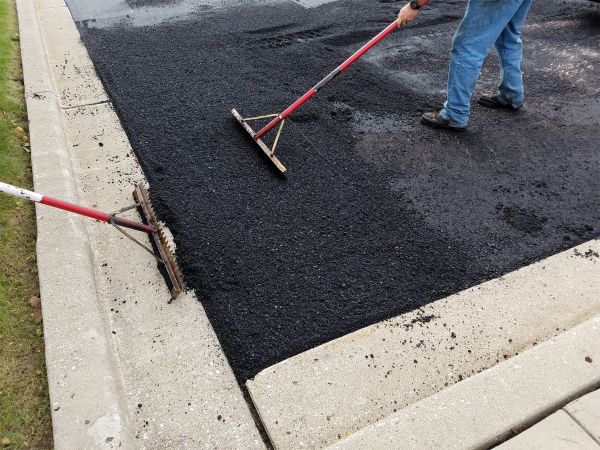 Cost of Asphalt Driveway Service in Huntington Station